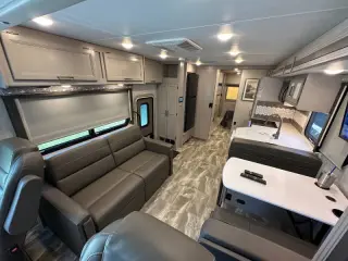 2023 Thor Motor Coach Windsport M-31c