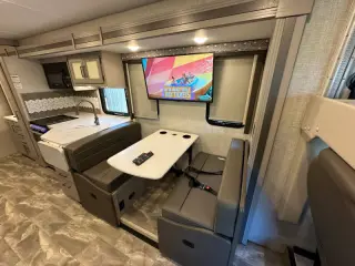2023 Thor Motor Coach Windsport M-31c