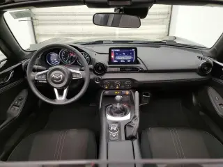 Mazda MX-5 Miata RF 2021 Club 2dr Convertible 6A