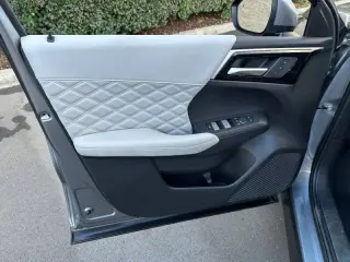 2023 Mitsubishi Outlander PHEV SEL