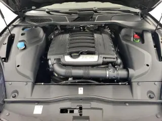 Porsche Cayenne 2018 AWD Platinum Edition 4dr SUV