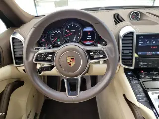 Porsche Cayenne 2018 AWD Platinum Edition 4dr SUV