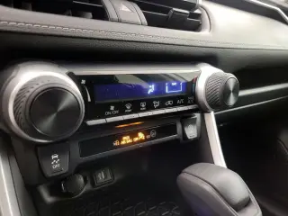 Toyota RAV4 2024 AWD LE 4dr SUV