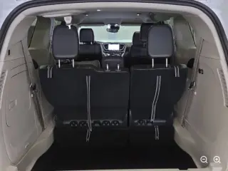 2024 Chrysler Pacifica Plug-In Hybrid Premium S Appearance
