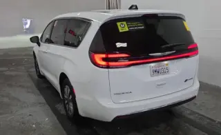 2024 Chrysler Pacifica Plug-In Hybrid Premium S Appearance