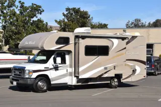 2015 Thor Motor Coach Four Winds