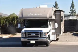 2015 Thor Motor Coach Four Winds