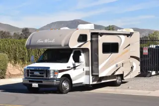 2015 Thor Motor Coach Four Winds