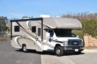 2015 Thor Motor Coach Four Winds