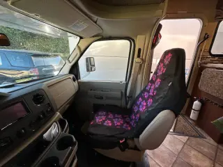 2015 Thor Motor Coach Four Winds