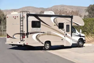 2015 Thor Motor Coach Four Winds