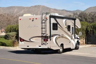 2015 Thor Motor Coach Four Winds