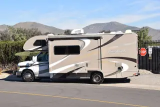 2015 Thor Motor Coach Four Winds