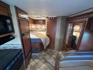 2015 Thor Motor Coach Four Winds