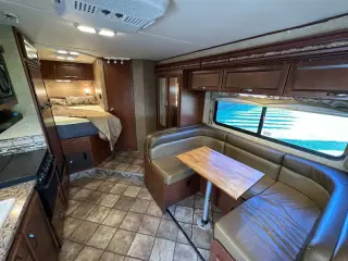 2015 Thor Motor Coach Four Winds