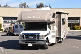 2015 Thor Motor Coach Four Winds