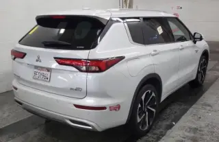 2023 Mitsubishi Outlander PHEV SEL