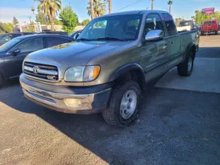 2002 Toyota Tundra SR5 V8