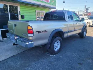 2002 Toyota Tundra SR5 V8