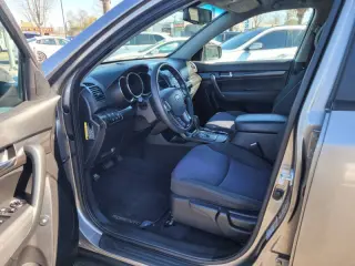2011 Kia Sorento LX