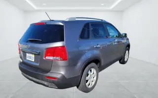 2011 Kia Sorento LX