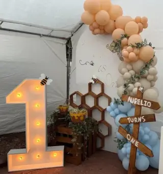 Marquee numbers 4ft w/lights