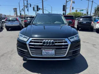 2018 Audi Q5 2.0T quattro Premium Plus