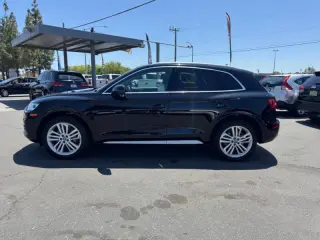 2018 Audi Q5 2.0T quattro Premium Plus