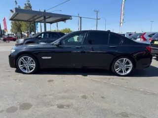 2012 BMW 7 Series 750i