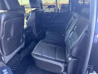2015 GMC Sierra 2500HD Denali