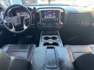 2015 GMC Sierra 2500HD Denali