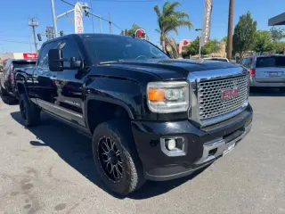2015 GMC Sierra 2500HD Denali