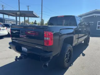 2015 GMC Sierra 2500HD Denali