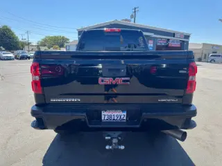 2015 GMC Sierra 2500HD Denali