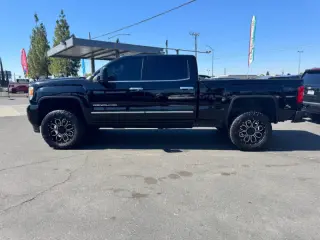 2015 GMC Sierra 2500HD Denali