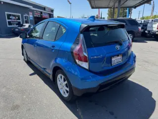 2017 Toyota Prius c One