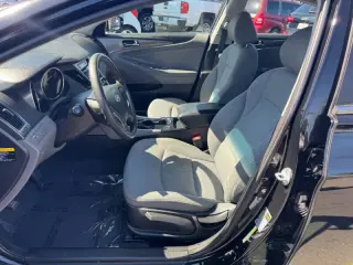 2013 Hyundai Sonata Hybrid Limited