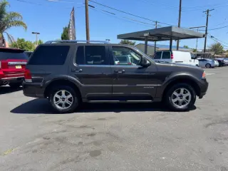 2005 Lincoln Aviator Luxury