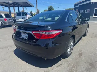 2017 Toyota Camry SE