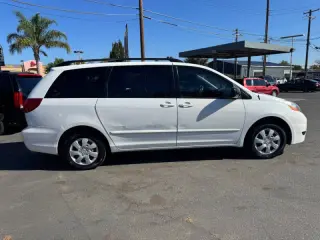 2006 Toyota Sienna CE 7 Passenger