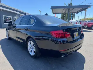 2012 BMW 5 Series 528i