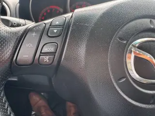 2005 Mazda MAZDA3 s