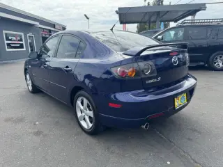 2005 Mazda MAZDA3 s