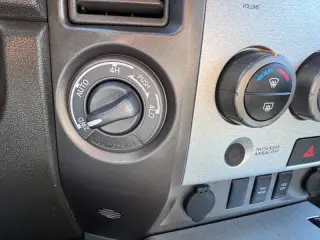2007 Nissan Armada SE