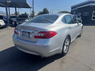 2012 Infiniti M35h