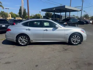 2012 Infiniti M35h