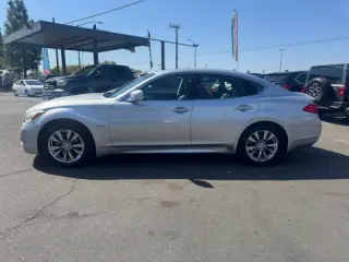2012 Infiniti M35h