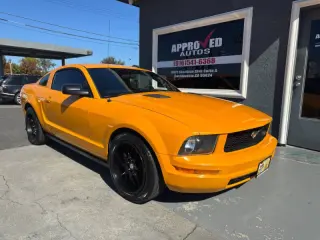 2008 Ford Mustang V6 Deluxe