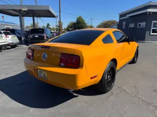 2008 Ford Mustang V6 Deluxe