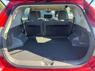 2014 Toyota Prius v Five